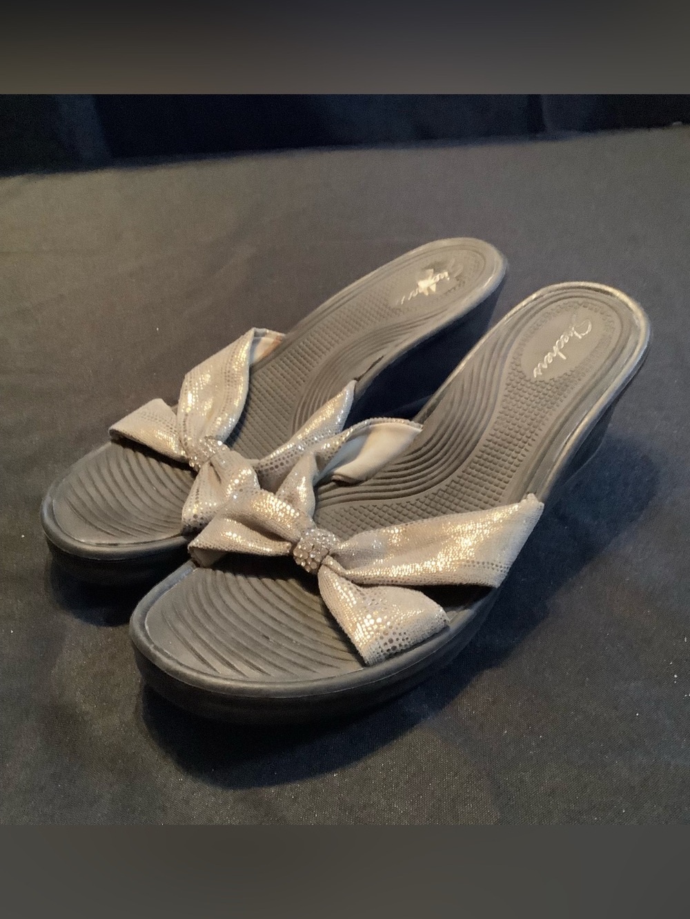Skechers Metallic Silver Knotted Slide Sandals